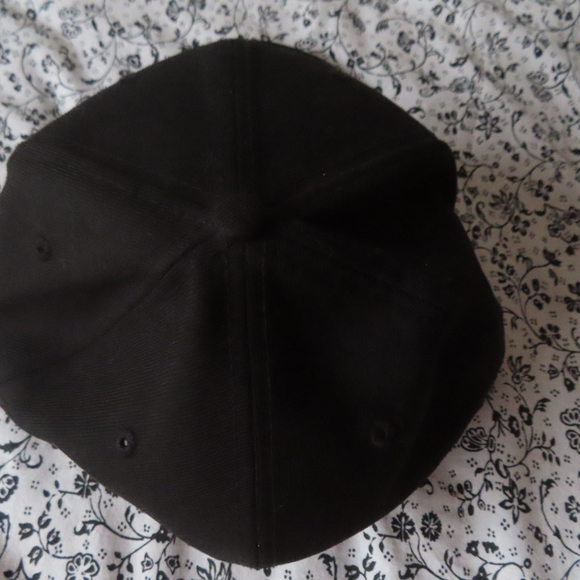 rare LA FC  hat MLS x NEW ERA 59fifty fitted sz 8 mickey hands - Picture 6 of 10